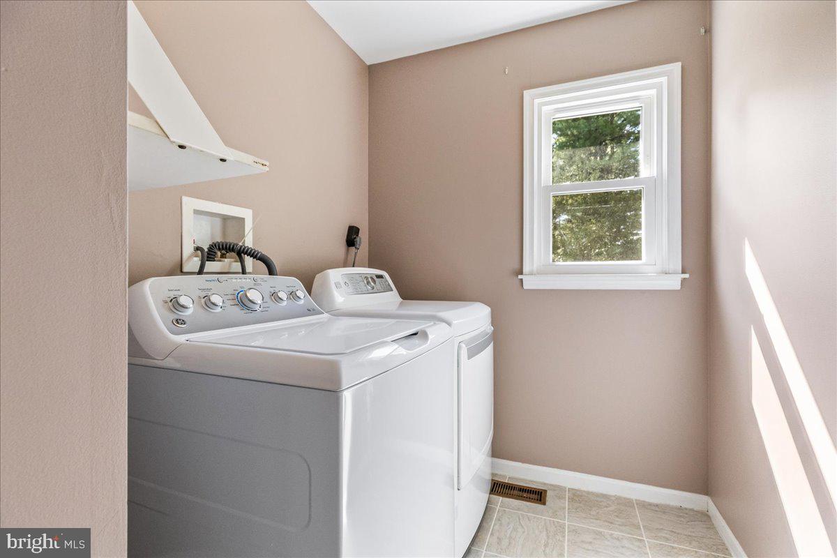 3 Cartwright Dr W Property Photo 27