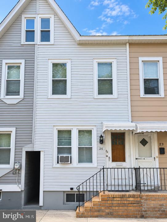 25 Randall Ave Property Photo 1