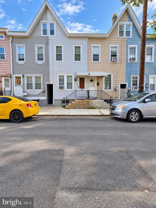25 Randall Ave Property Photo 2