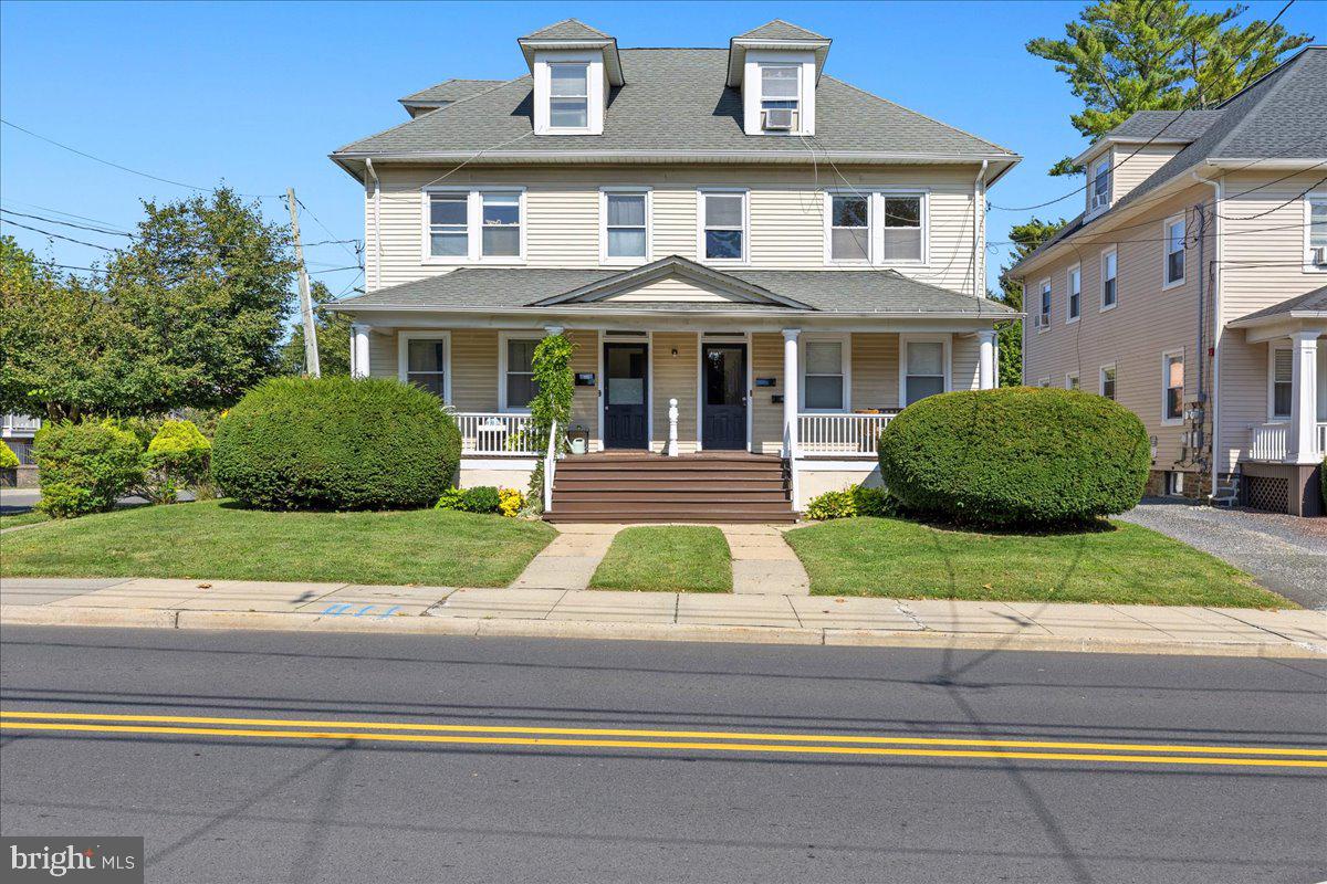 60 Wiggins St Property Photo 2