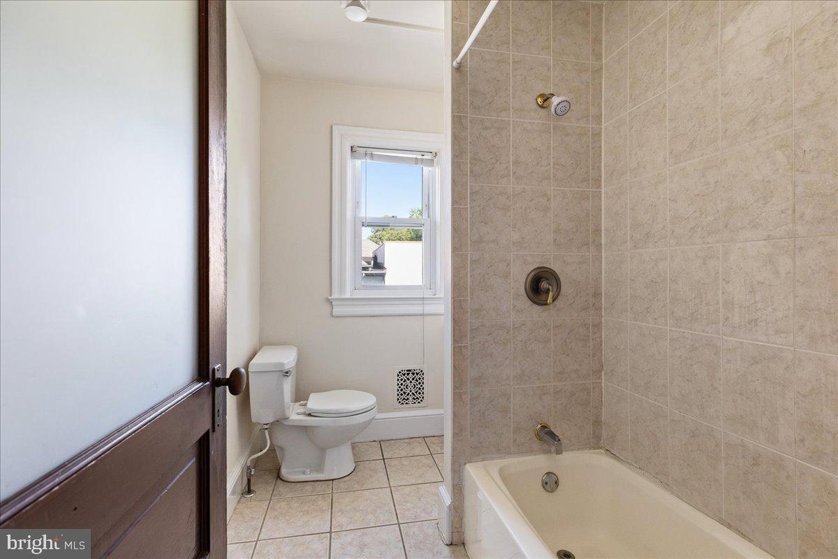 60 Wiggins St Property Photo 9
