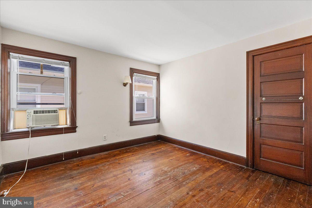 60 Wiggins St Property Photo 14