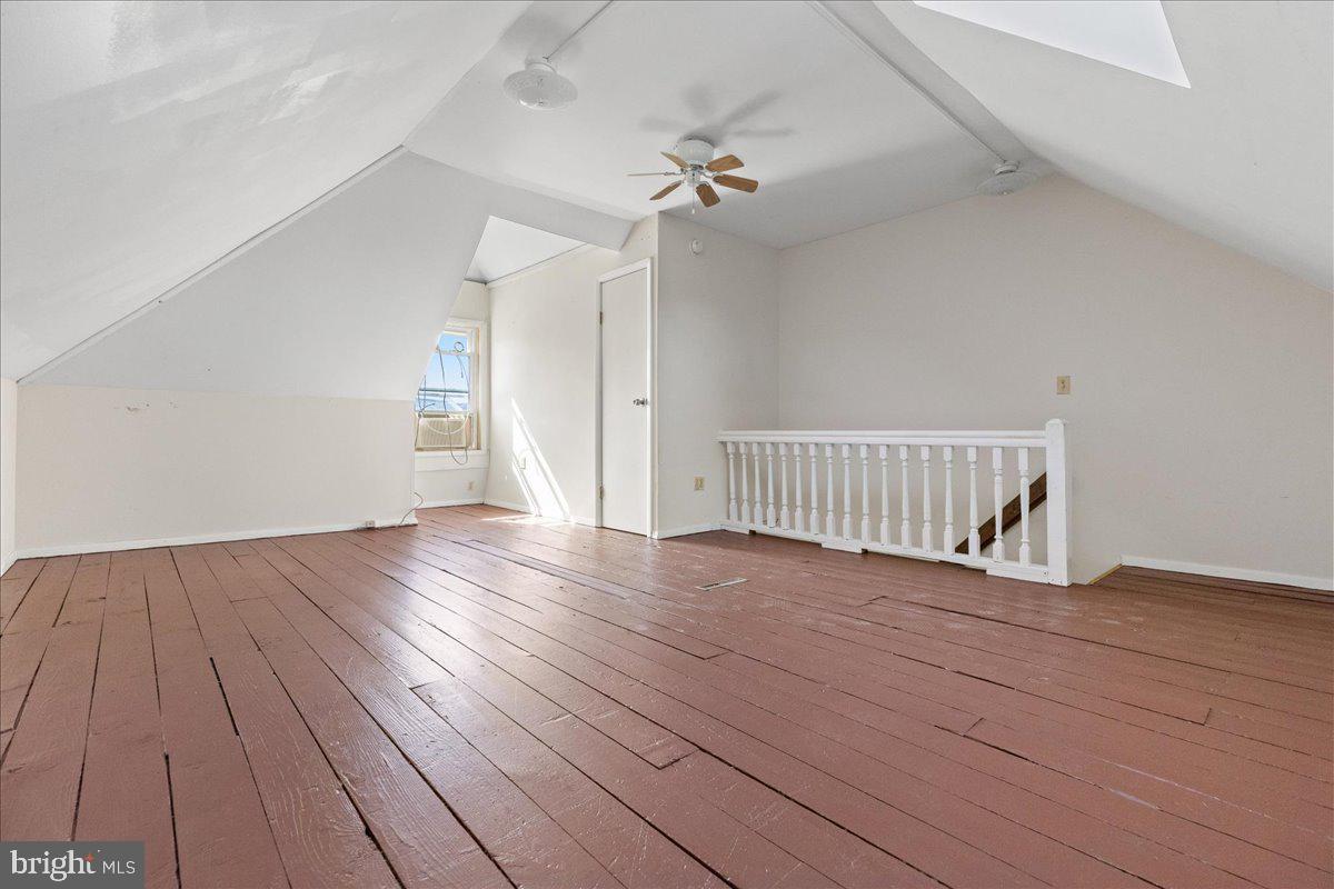 60 Wiggins St Property Photo 17