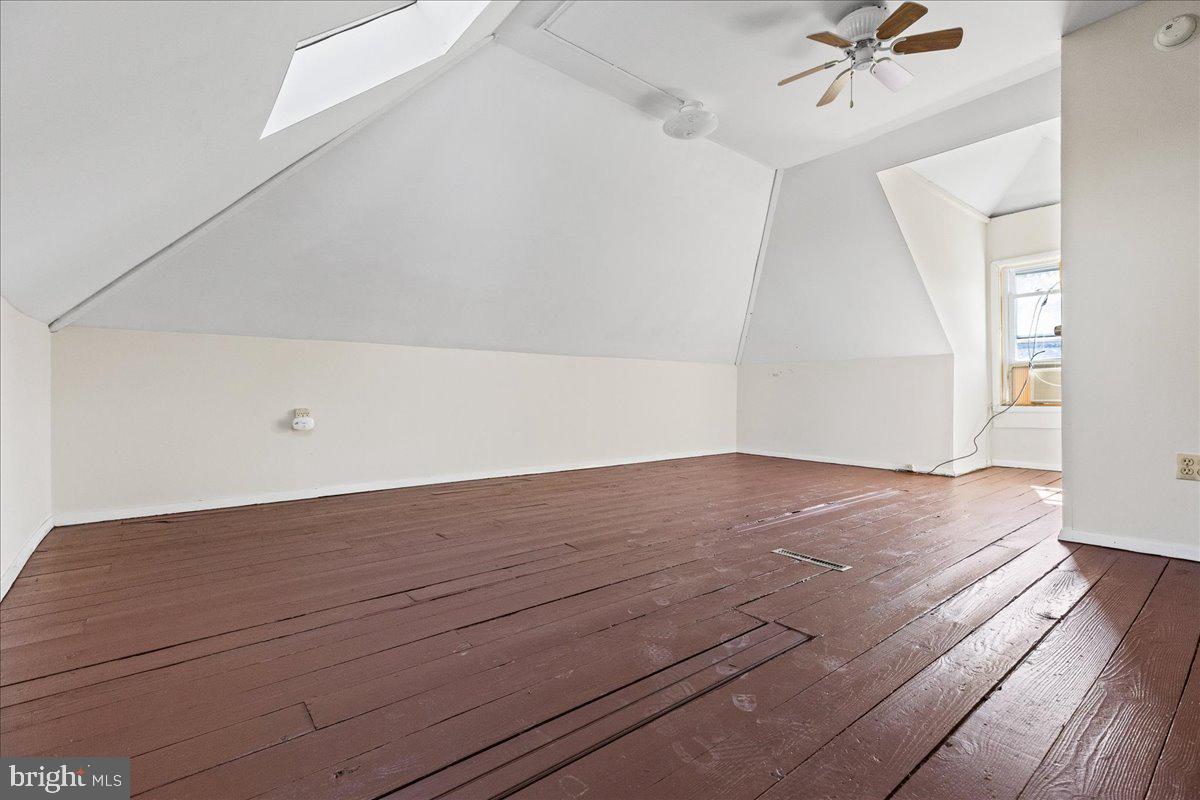 60 Wiggins St Property Photo 18