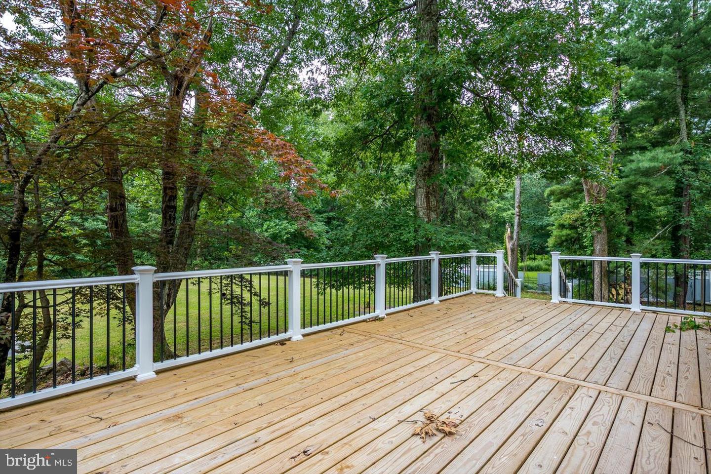 3 Honey Brook Dr Property Photo 40