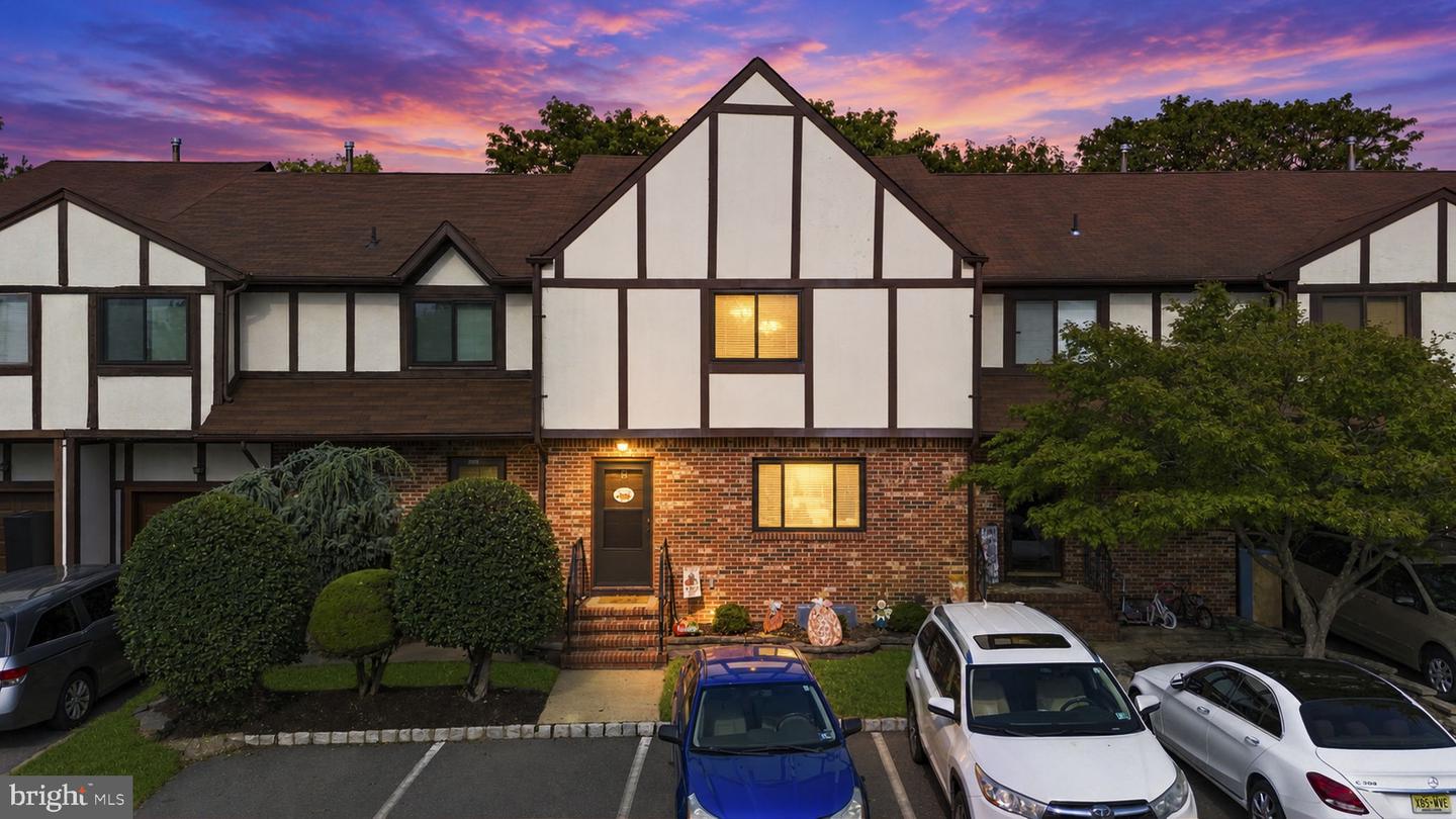 6 Devonshire Ct Property Photo 1