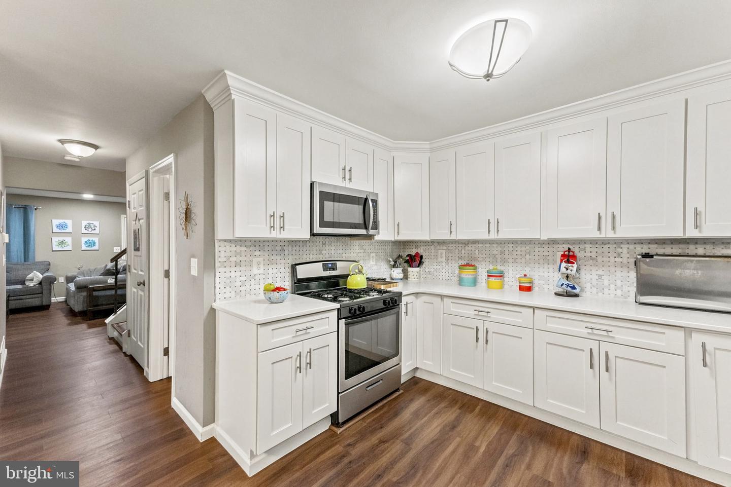 6 Devonshire Ct Property Photo 8