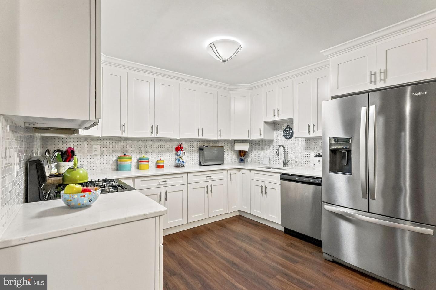 6 Devonshire Ct Property Photo 9