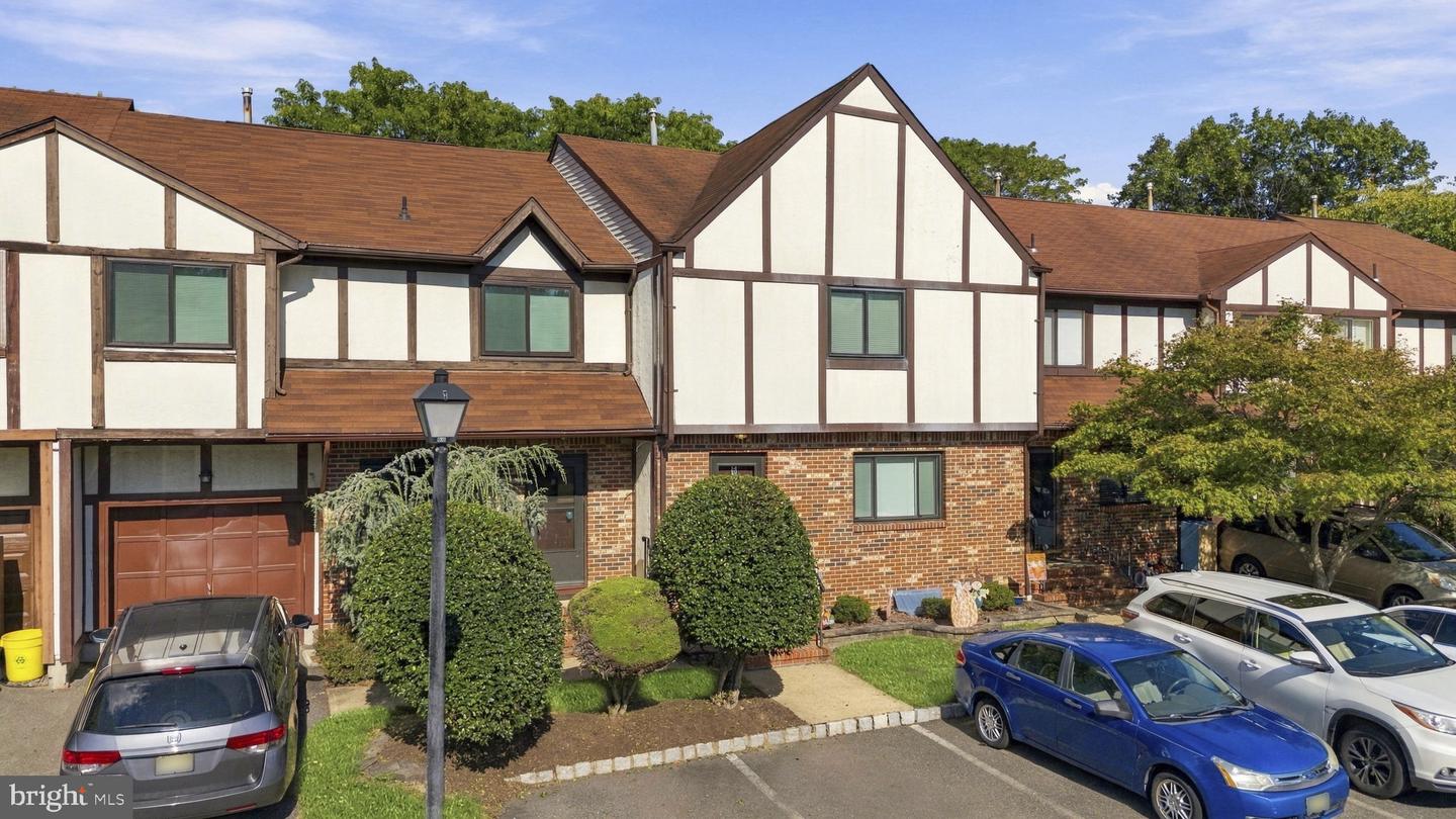 6 Devonshire Ct Property Photo 38