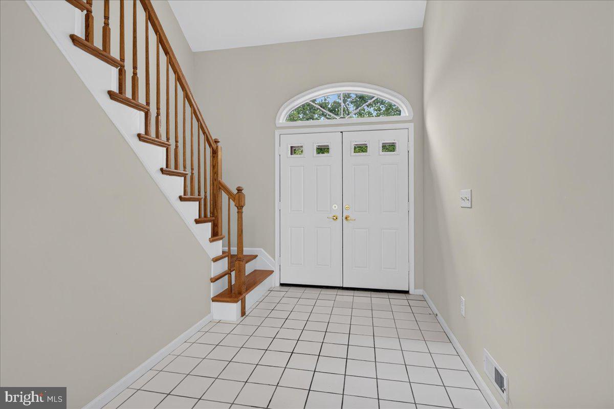 23 Westwinds Dr Property Photo 2