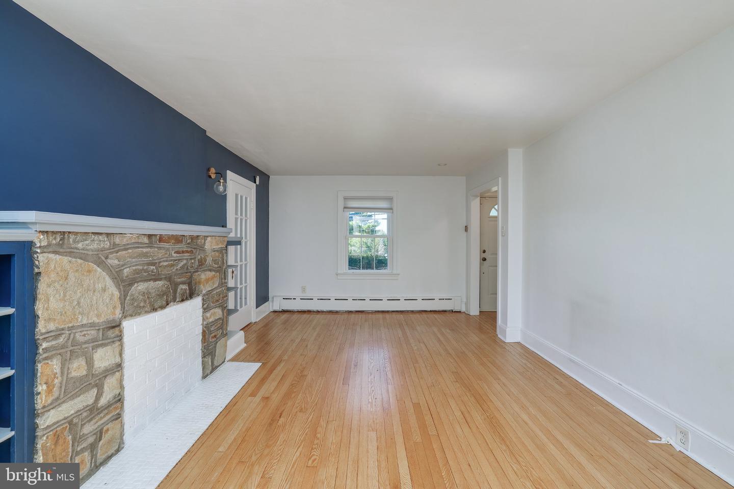 782 Lower Ferry Rd Property Photo 6