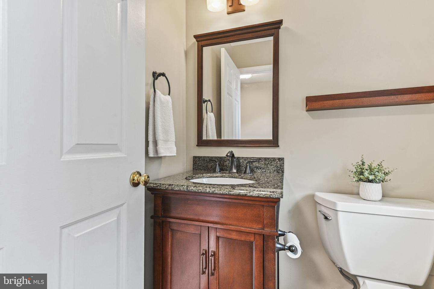 14 Hilton Ct Property Photo 14
