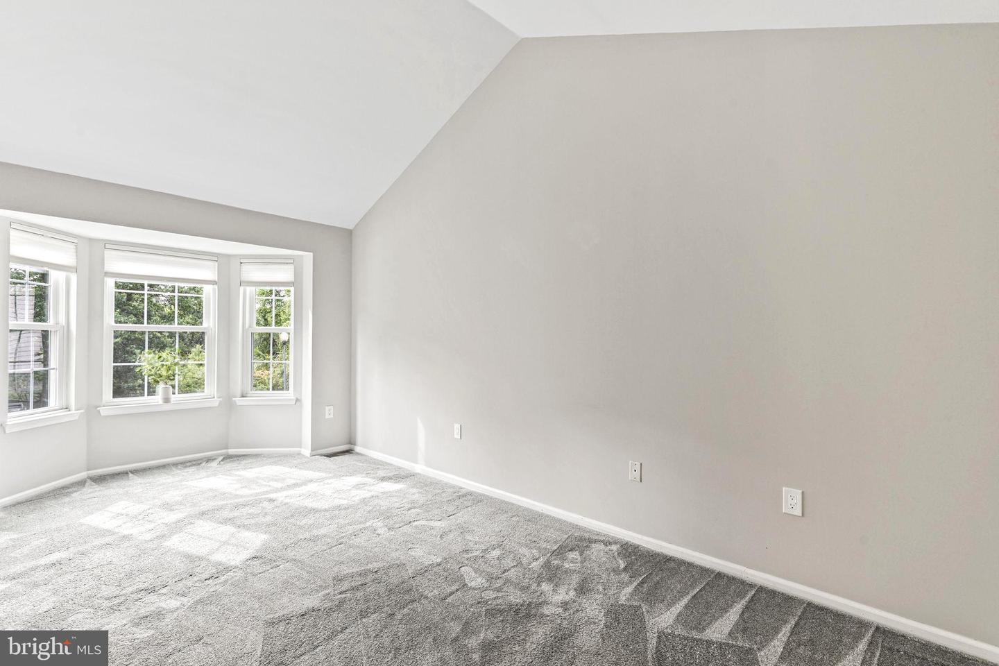 14 Hilton Ct Property Photo 17