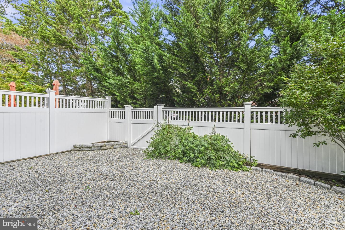 14 Hilton Ct Property Photo 32