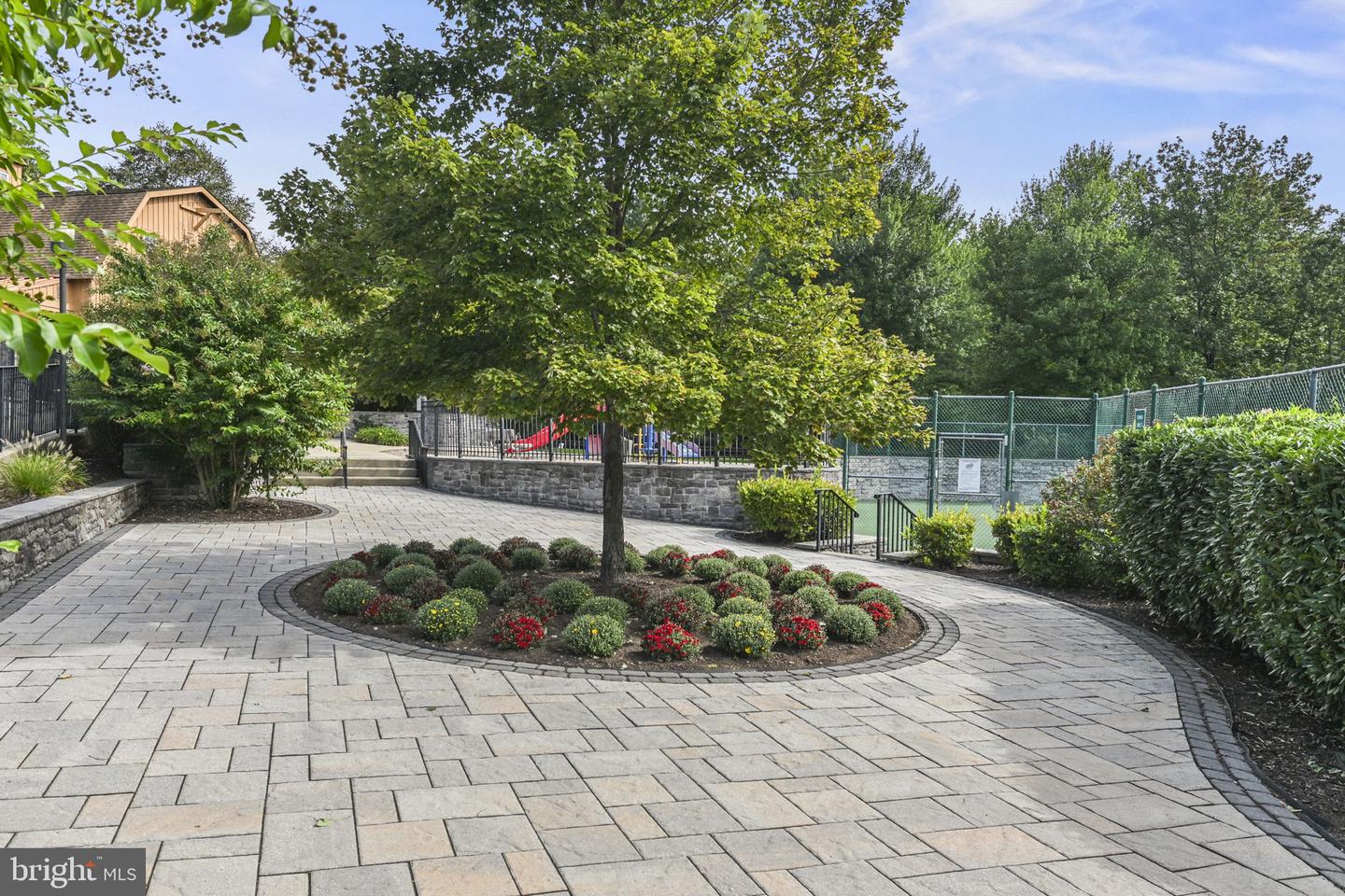 14 Hilton Ct Property Photo 36