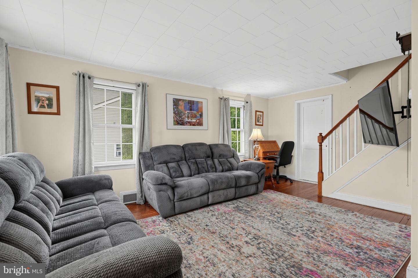 104 Harron Ave Property Photo 6