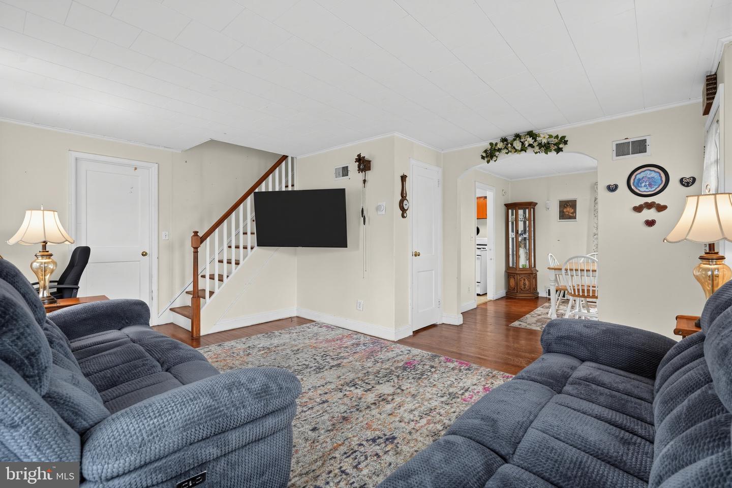 104 Harron Ave Property Photo 9