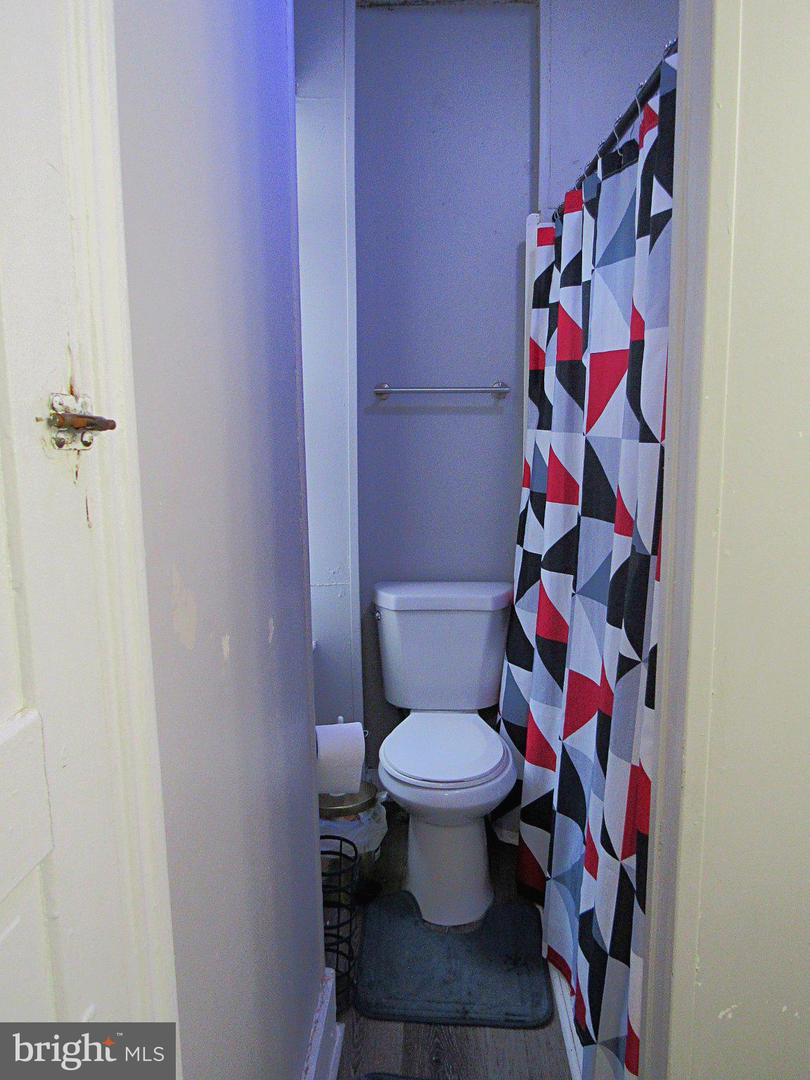 34 W End Ave Property Photo 23