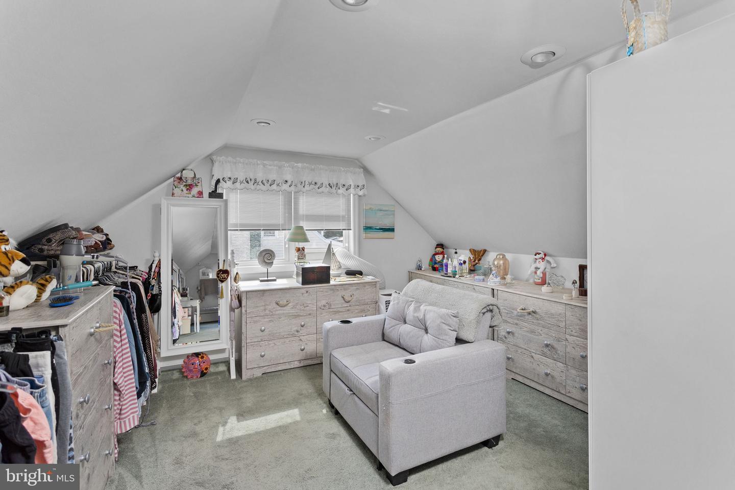 9 Abbey Pl Property Photo 22