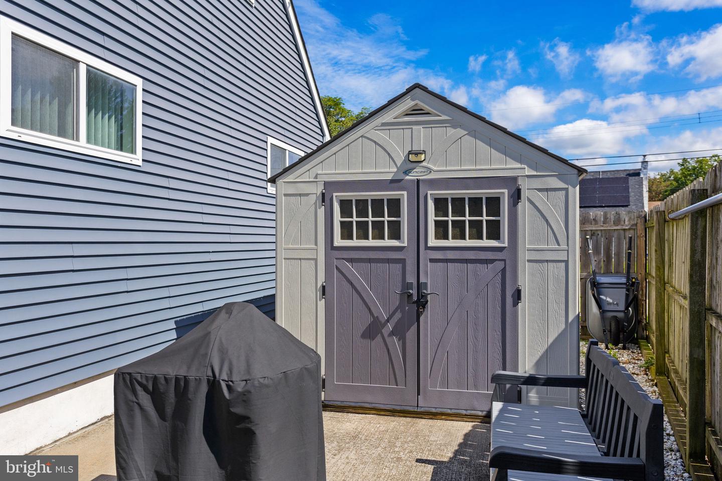 9 Abbey Pl Property Photo 36