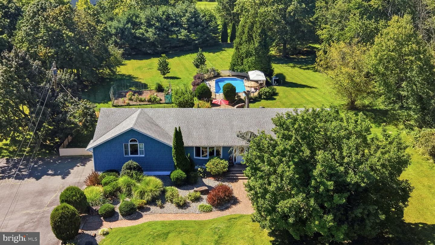 2 Winding Brook Property Photo 1