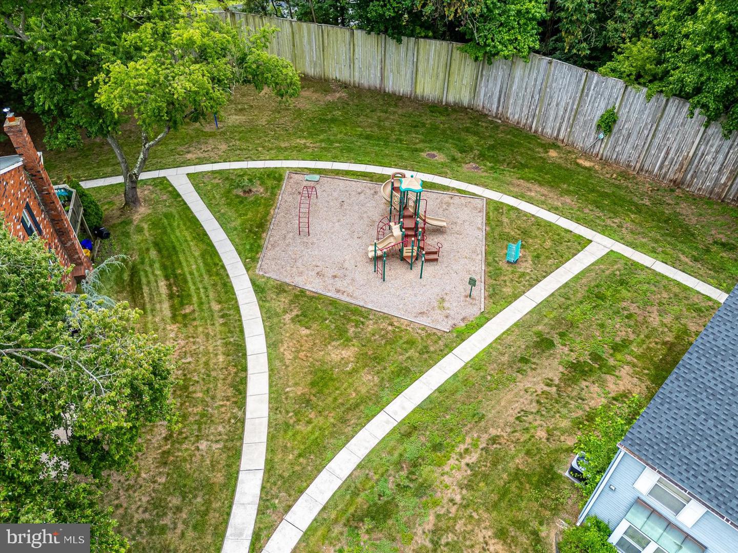 12 S Hill Dr S Property Photo 33