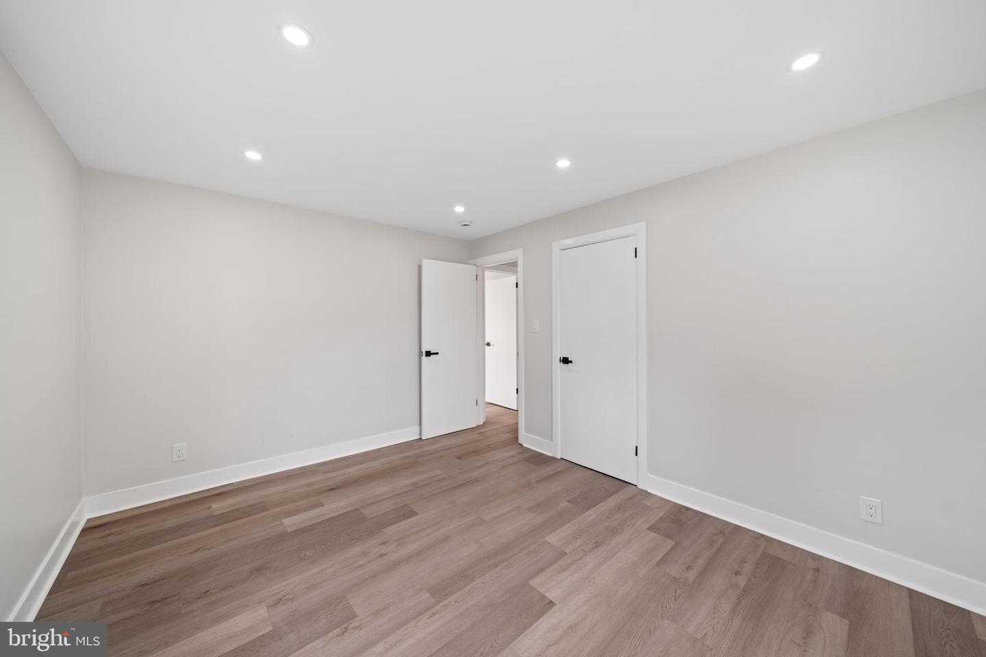 1381 Deutz Ave Property Photo 18