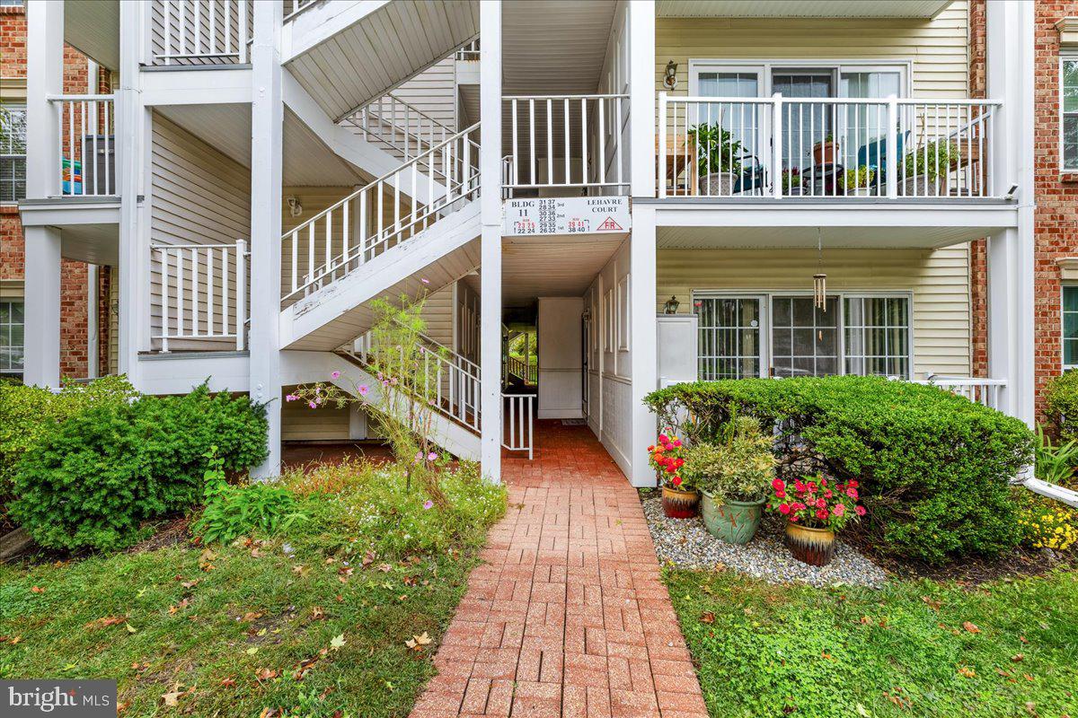 36 Lehavre Ct Property Photo 3
