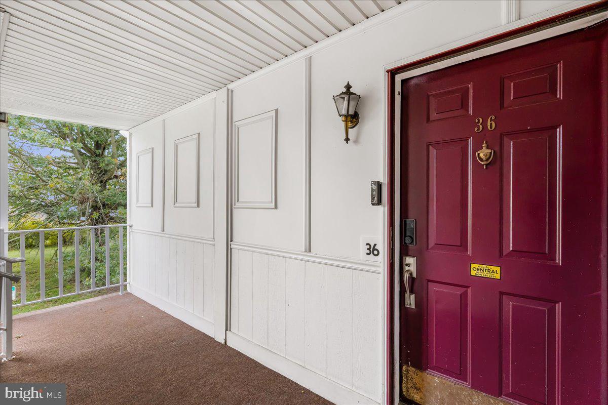 36 Lehavre Ct Property Photo 4