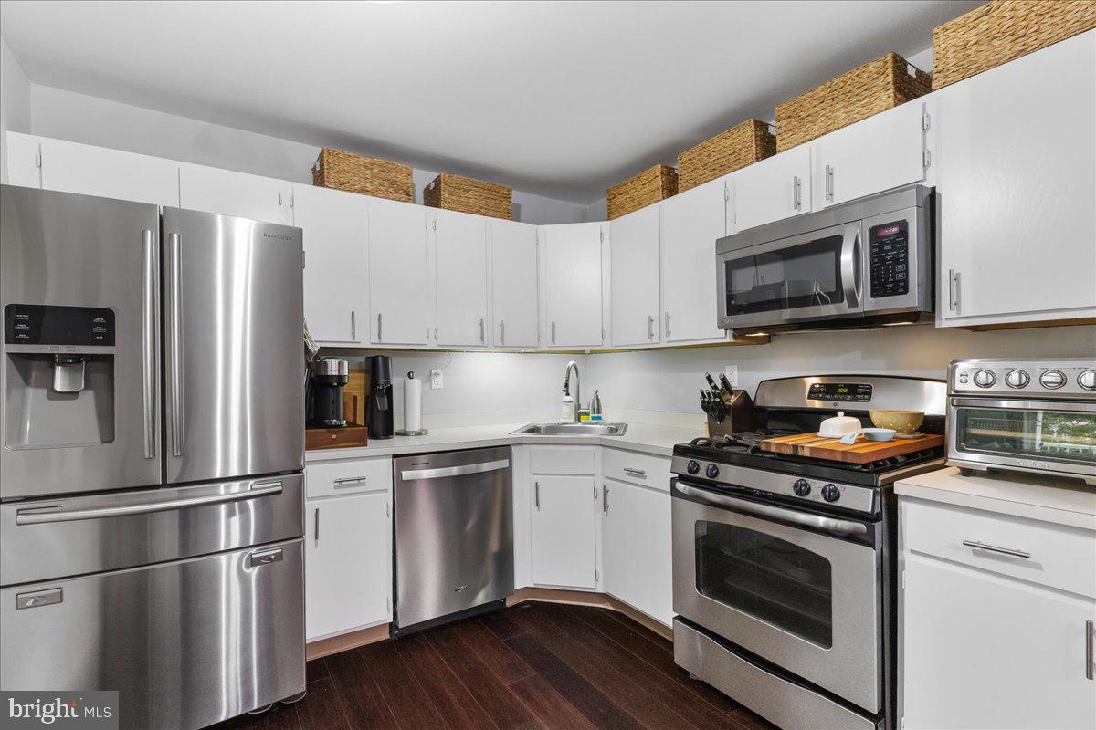 36 Lehavre Ct Property Photo 10