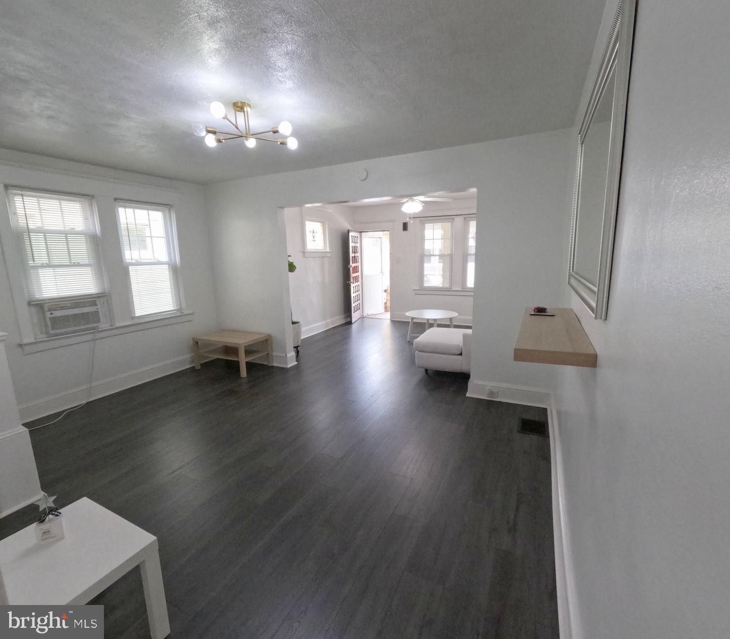 24 Newkirk Ave Property Photo 3