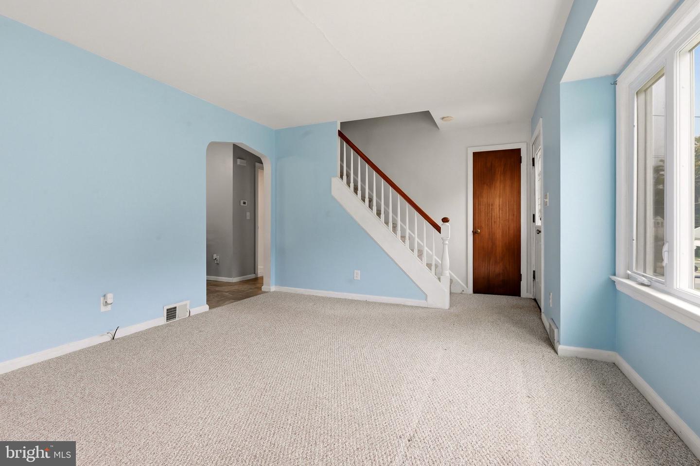 23 Middleton Dr Property Photo 6