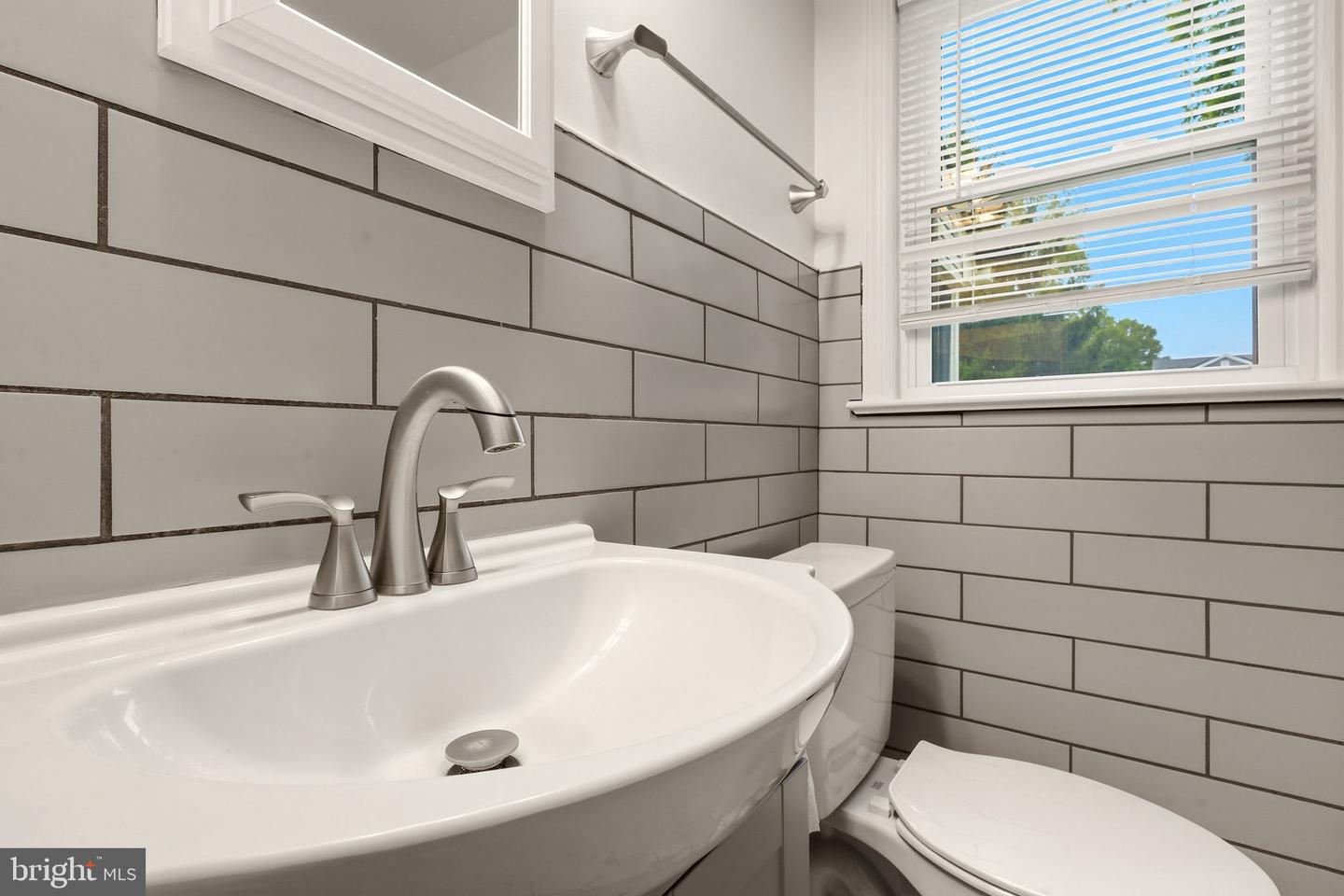 23 Middleton Dr Property Photo 12