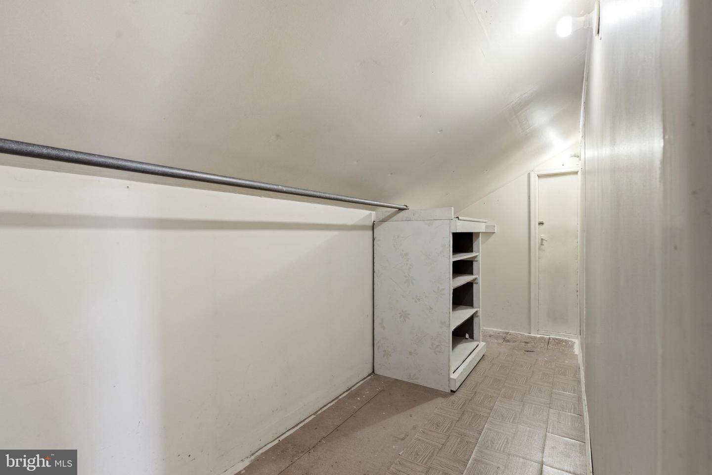 56 Benson Ave Property Photo 23