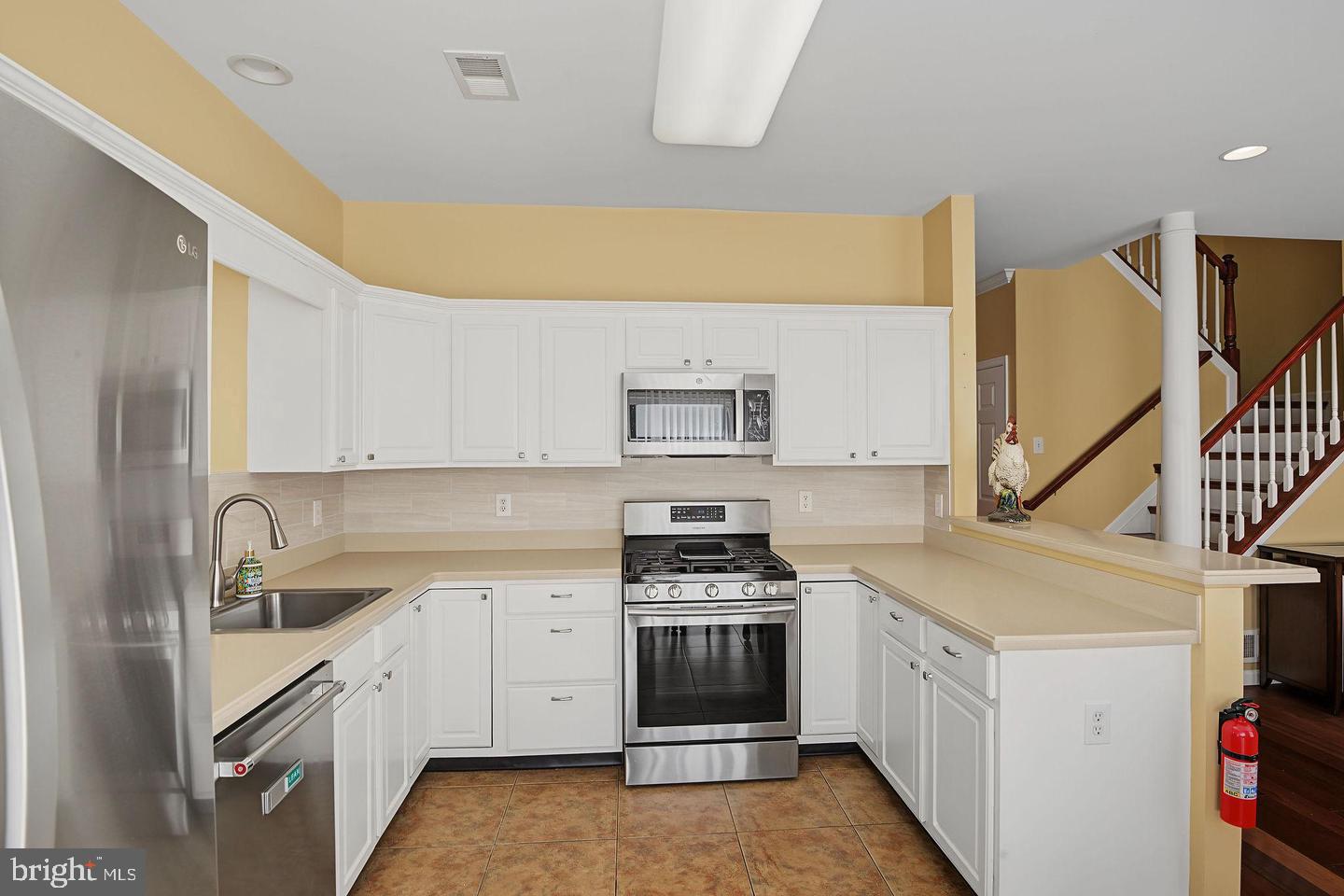 51 York Rd Property Photo 14