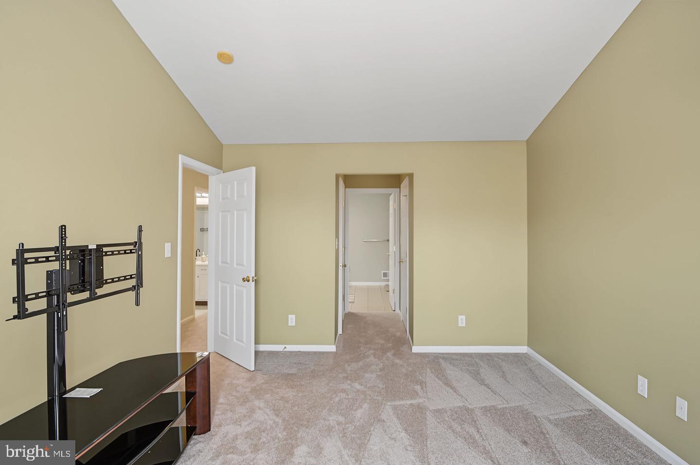51 York Rd Property Photo 27