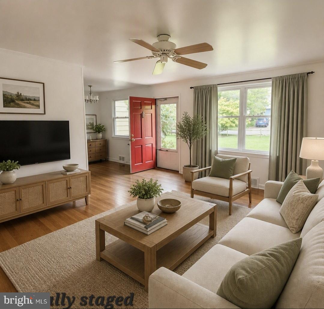 19 Dorann Ave Property Photo 3