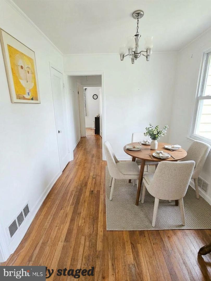 19 Dorann Ave Property Photo 8