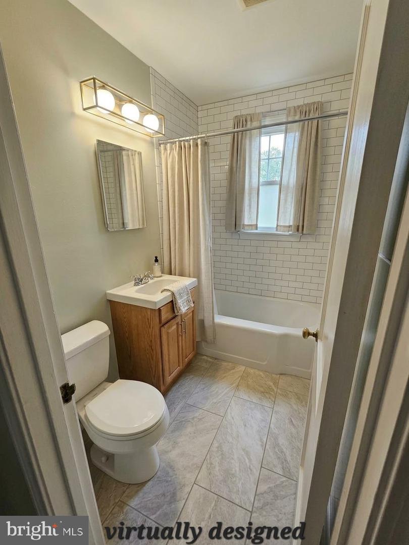 19 Dorann Ave Property Photo 14