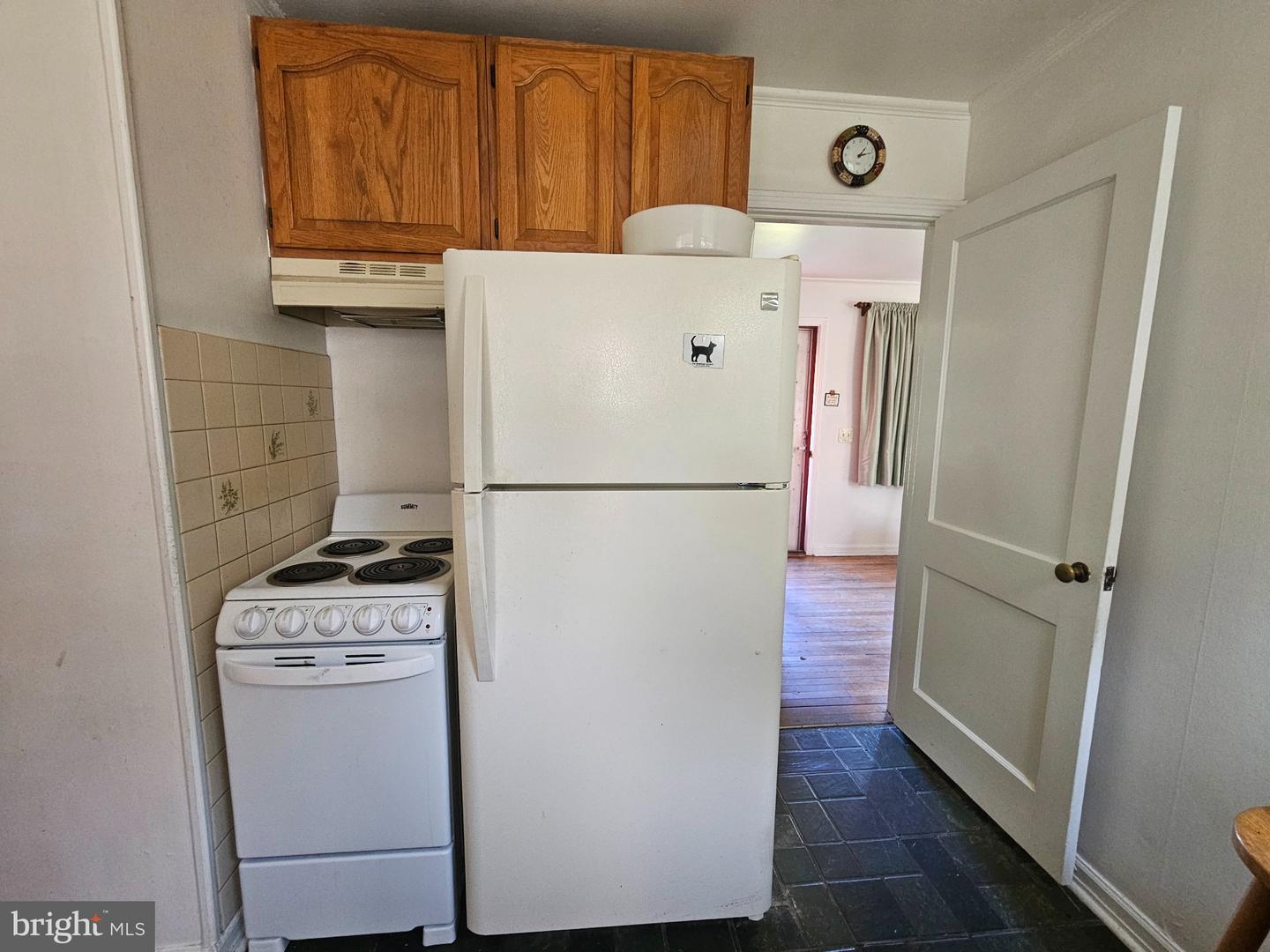 19 Dorann Ave Property Photo 15