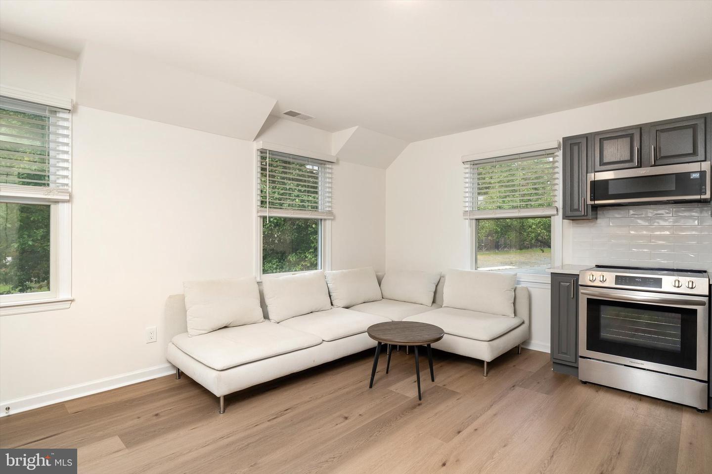 23 Brookside Ave #2 Property Photo 9