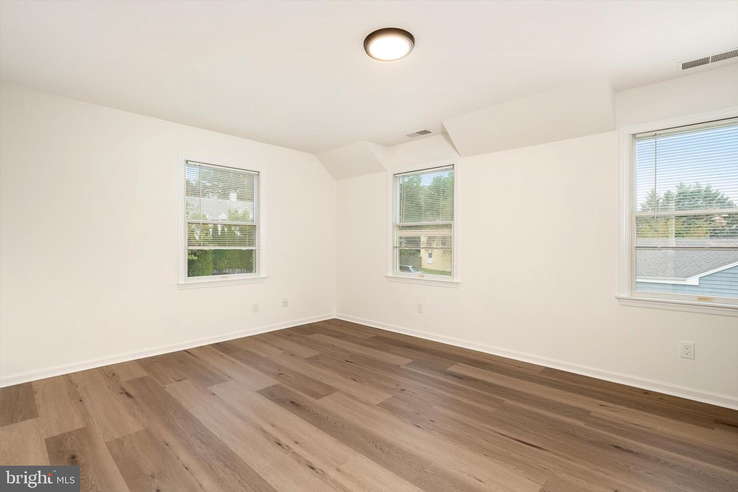 23 Brookside Ave #2 Property Photo 16