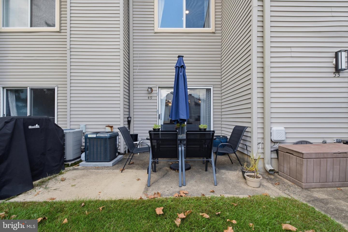 49 Chatham Ct Property Photo 21