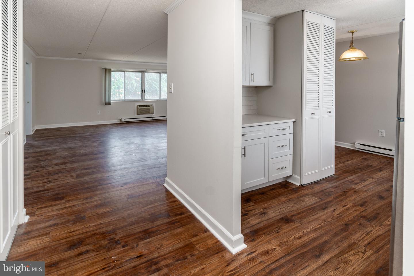 860 Lower Ferry #3 B Property Photo 6