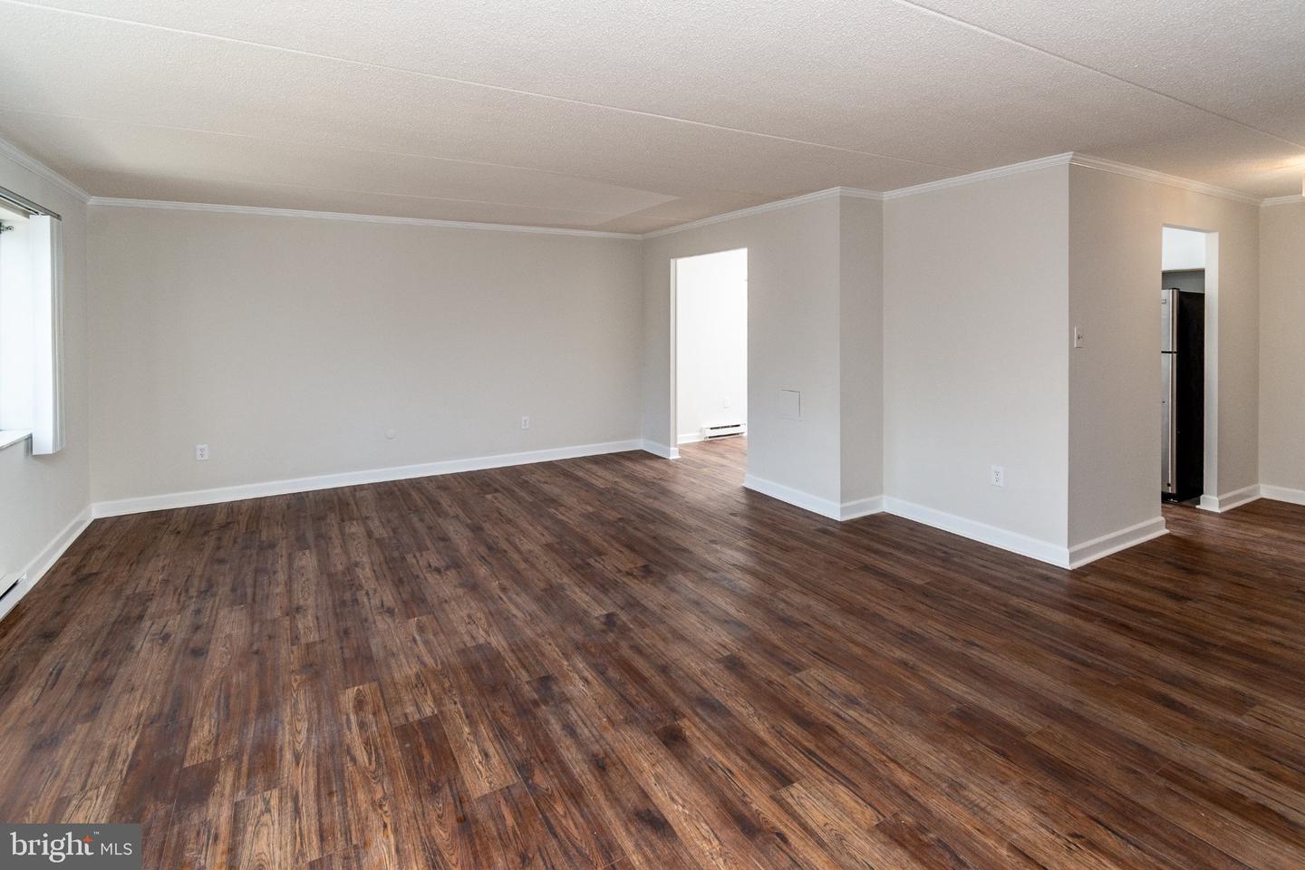 860 Lower Ferry #3 B Property Photo 12