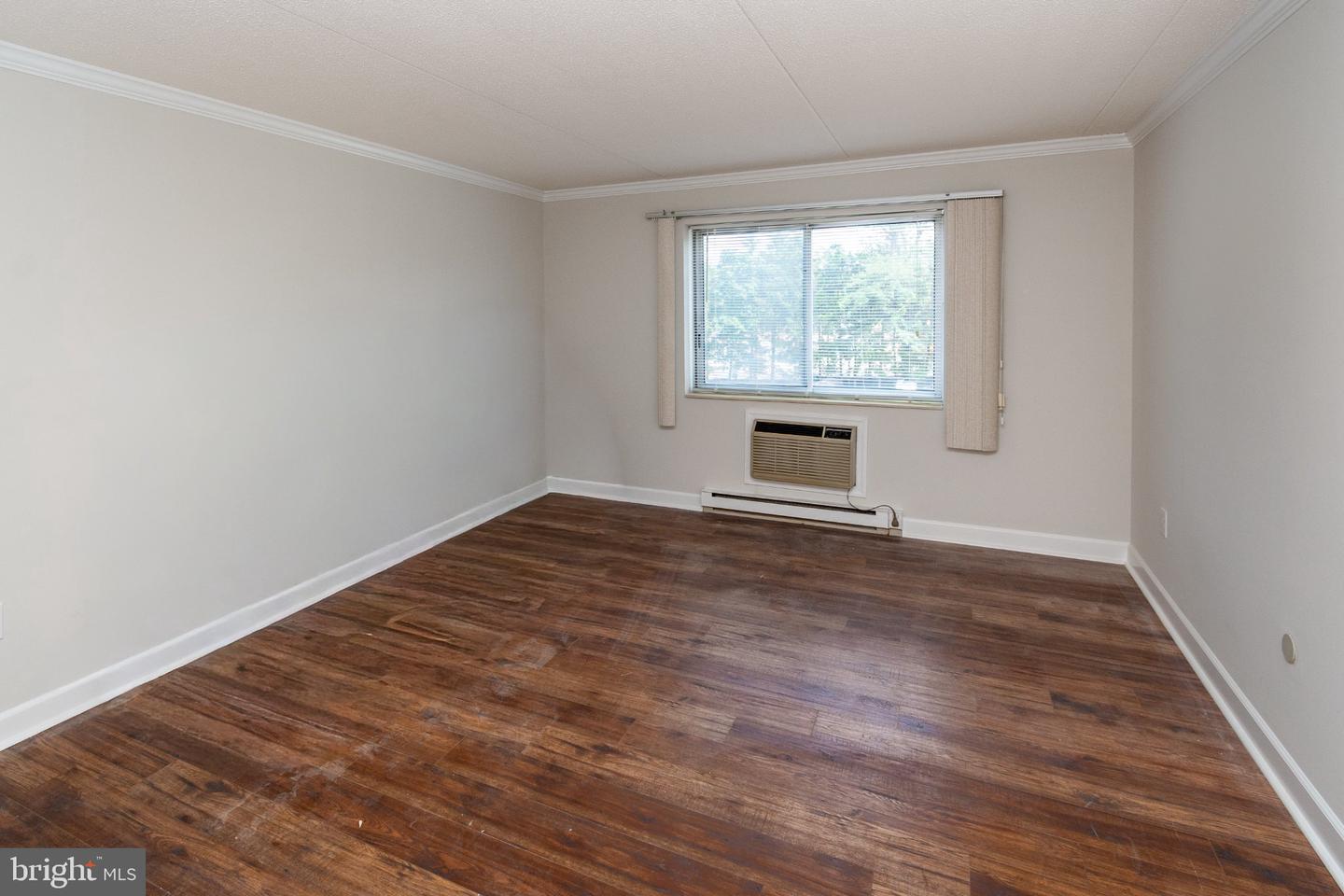 860 Lower Ferry #3 B Property Photo 17