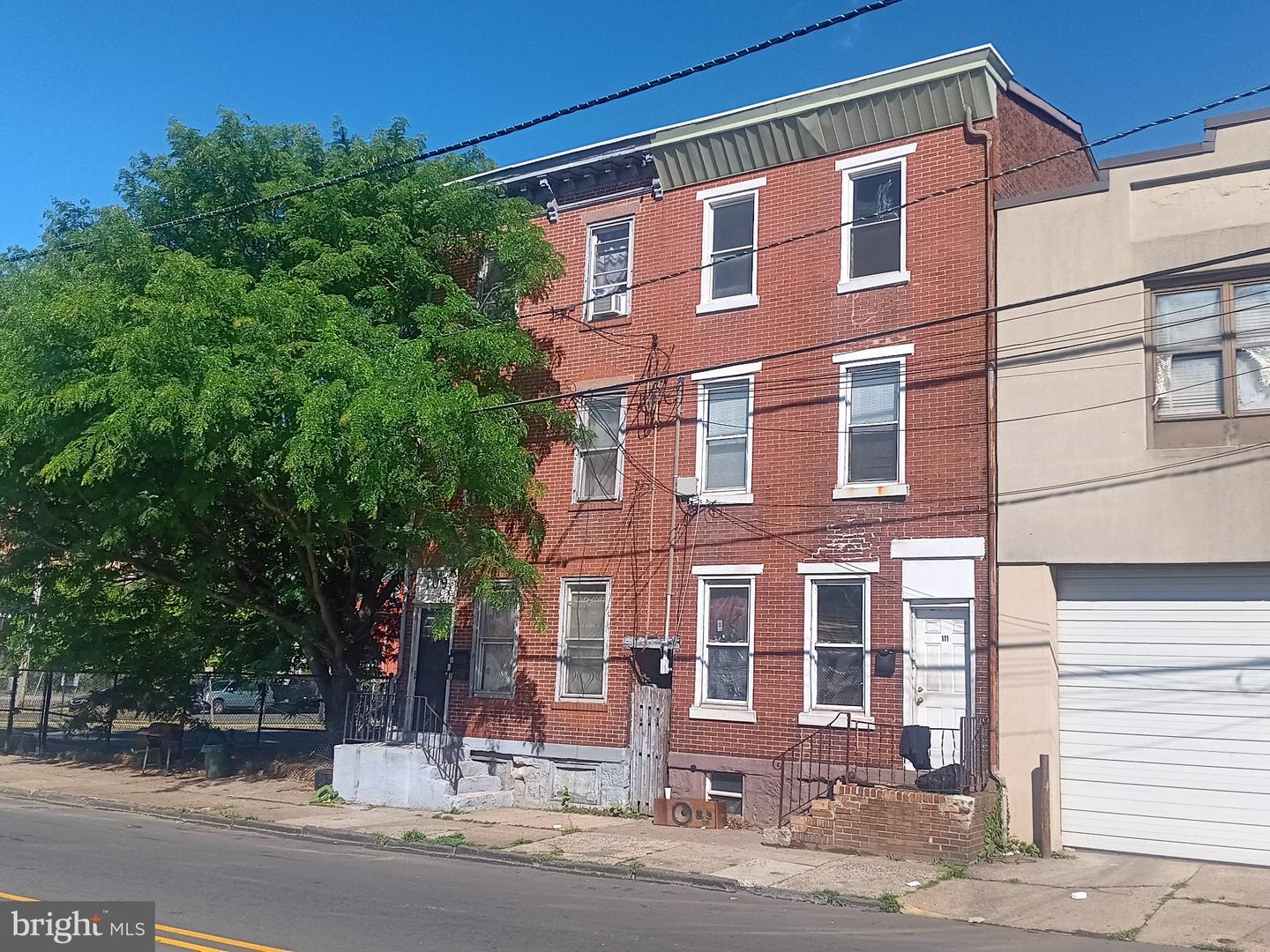 111 CALHOUN ST #2 Property Photo 1