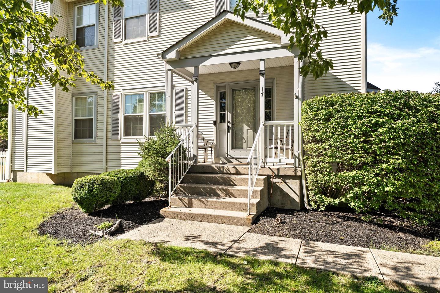 17 Tasley Ct Property Photo 3