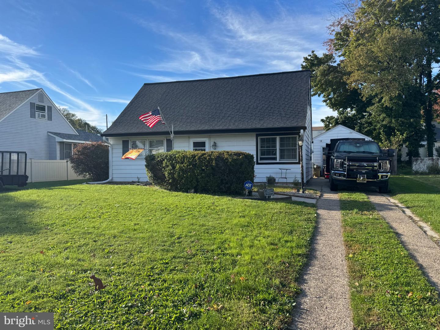 31 DUNMORE AVE Property Photo 1