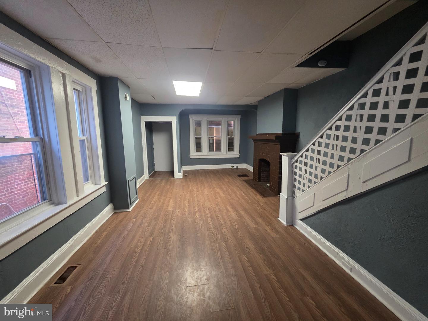 846 Stuyvesant Ave Property Photo 2